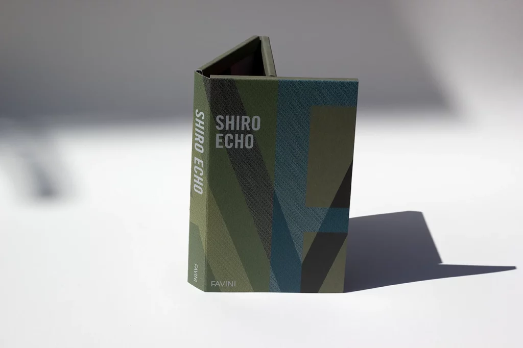 Nuancier de papier de création de la gamme Shiro Echo de chez Favini, papier 100 % recyclé