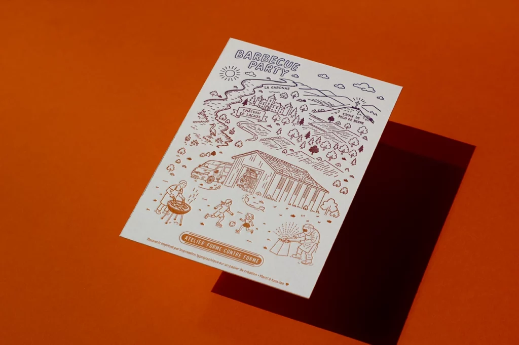 Carte illustrée en impression typographique avec une fontaine de couleurs sur papier Gmund Cotton Max White 600 g/m² — Atelier Forme contre forme, Bordeaux.